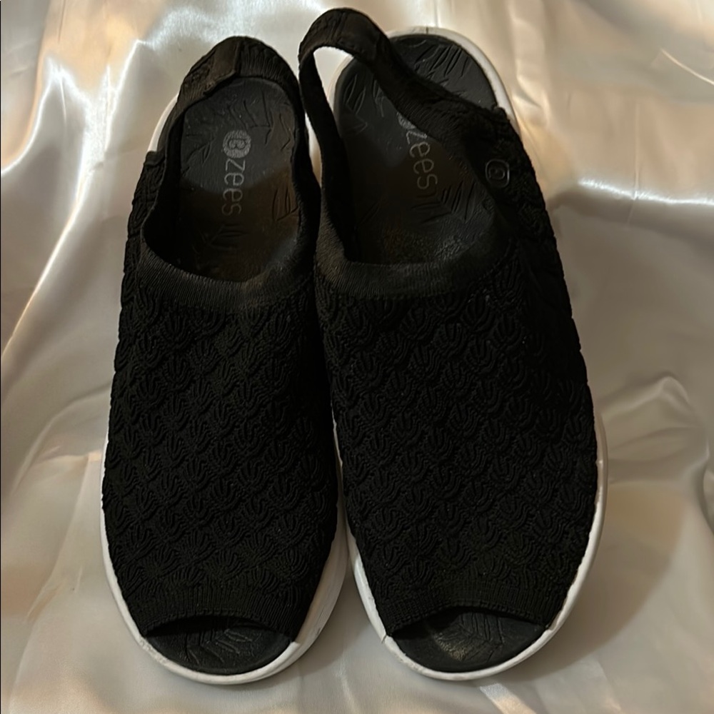 Bzees Black Mules Sleek Slip-On Comfort